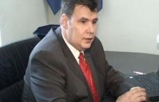Gabriel Oprişanu: „Primarul Cătălin Flutur ori a fost părtaş la omorârea câinilor, ori a pierdut controlul în primărie