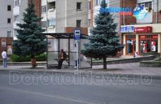 Primim la redacţie - Microbuzul trece, călătorii rămân - Cum ar trebui să procedăm? - FOTO