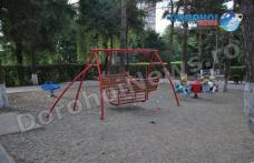 Primim la redacție - Nu distrugeți locurile de joacă pentru copii! Nu distrugeți lucrurile frumoase - FOTO