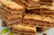 Foi de napolitană umplute cu nucă
