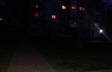 Primim la redacție – Parc din Dorohoi lăsat în beznă. Cetățeni nemulțumiți!