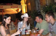 Un nou proiect de Lege : Muzica la terase va fi interzisă după ora 22:00