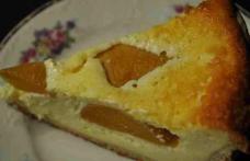 Plăcintă cu brânză și caise uscate