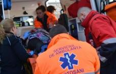 Cei doi soţi răniţi în accidentul de circulație vor fi transferați de urgență la Iași