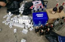 Bunuri nedeclarate depistate la frontieră, ascunse în plafonul unui autocar