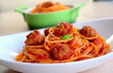 Spaghetti cu chifteluțe