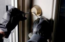 Magazin din Botoșani călcat de hoți. Au fost sustrase bunuri în valoare de 7.000 de lei