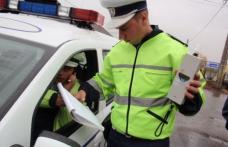 După ce s-a urcat băut la volan și a intrat cu mașina într-un gard, a refuzat îngrijirea medicală