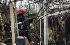 Locuință din comuna George Enescu distrusă de un coș de fum neprotejat termic - FOTO