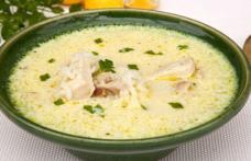 Ciorbă de pui a la grec