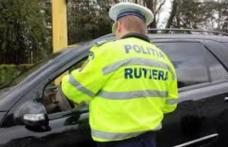 Cercetat după ce și-a băgat prietenul în spital și a plecat de la locul accidentului. Surpriză... nu avea permis de conducere!
