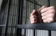 Au ajuns după gratii pentru furt și conducere sub influenţa alcoolului. Două mandate de executare puse în aplicare de polițiștii botoșăneni
