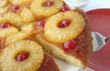 Prăjitură răsturnată cu ananas