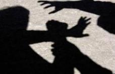 Bătaie între adolescenți începută într-un bar și terminată la spital