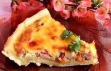 Tartă aperitiv cu kaiser și legume