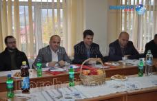 Întâlnire a micilor fermieri în vederea asocierii pentru a beneficia de fonduri de dezvoltare - FOTO