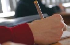 Încep examenele de corigenţă pentru elevii claselor terminale de liceu