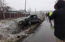 Accident GRAV: Două mașini distruse și patru persoane rănite - FOTO