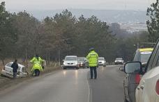 Accident la intrarea în Dorohoi! O șoferiță a ajuns cu mașina în șanț după o depășire imprudentă