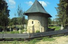 Pas cu pas prin România : Mănăstirea Dragomirna 