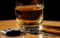 S-a urcat băut la volan şi a produs un accident