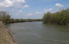 Trupul tânărului înecat în Prut, recuperat de pompierii dorohoieni