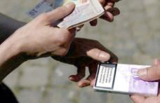 Ţigări de contrabandă confiscate de poliţişti din Piaţa Centrală