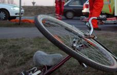 Biciclist în stare de ebrietate accidentat de un șofer imprudent