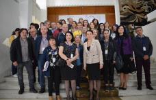 9 mai, sărbătorită de aproape 200 de elevi şi cadre didactice alături de conducerea Instituţiei Prefectului - FOTO