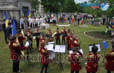 Eroii comemorați în Zi de Înălțare, la Dorohoi, cu depunere de coroane, colaci și ouă roșii – VIDEO / FOTO