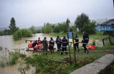 Prefectul şi şeful ISU, în judeţ pentru monitorizarea situaţiilor apărute în urma precipitaţiilor - FOTO