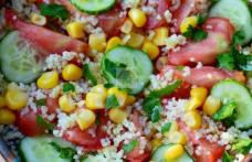 Salată cu castraveți și cous-cous