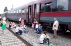 Panică în trenul Suceava-Bucureşti, după ce o femeie de 40 de ani a murit