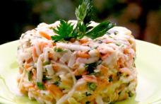 Salată de pui cu țelină