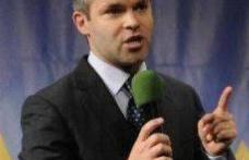 Funeriu le cere părinților să nu accepte să li se impună culegeri elevilor