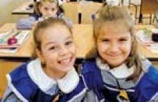 Legea pentru obligativitatea uniformelor în şcoli, respinsă de Senat