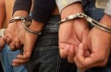 Trei tineri „neliniștiți” au agresat un botoșănean în vârstă de 43 de ani