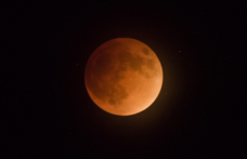 Anul 2019 începe cu un eveniment astronomic excepţional. Super-Luna Sângerie va apărea pe cerul nopţii în luna ianuarie