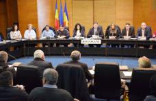 Secretarii Unităţilor Administrativ-Teritoriale din judeţ, întâlnire cu şefi de deconcentrate şi cu juriştii Instituţiei Prefectului