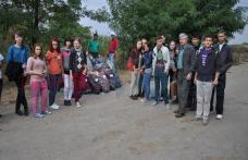 Colegiul Naţional Grigore Ghica și funcționari din cadrul primăriei au participat la campania Let’s Do It Romania!