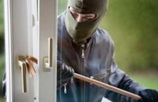 Tânăr din Flămânzi surprins în flagrant de proprietar în timp ce încerca să intre într-o anexă a locuinţei