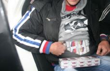 Bărbat „îmbrăcat” în țigări de contrabandă depistat în Piaţa Centrală