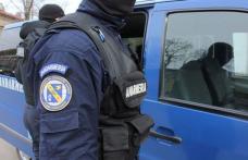Scandal iscat într-un bar din Dorohoi, aplanat de jandarmi. Scandalagii au fost transportați la spital
