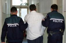 Botoșănean arestat după ce a furat lenjerii de pat dintr-un magazin din Piatra Neamț