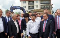Ministrul Daniel Suciu a semnat astăzi la Dorohoi mai multe contracte privind realizarea unor obiective de investiții - FOTO