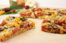 Pizza cu blat de conopidă