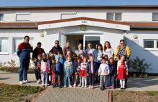 Parfum și culoare în curtea grădiniței Cornerstone din Dorohoi - FOTO