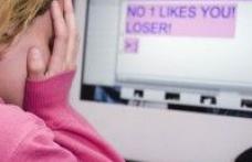 Hărţuirea şi abuzul pe Internet, cele mai întâlnite probleme online în România 