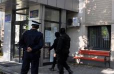 Mandate de arestare pentru cei doi polițiști de frontieră prinși facând contrabandă cu țigări 