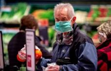 Se schimbă intervalul orar în care persoanele peste 65 de ani pot ieşi din casă